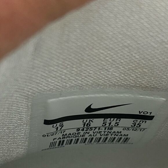 Nike HD Basketball Shoes. Size 17. NWOT - Picture 6 of 7